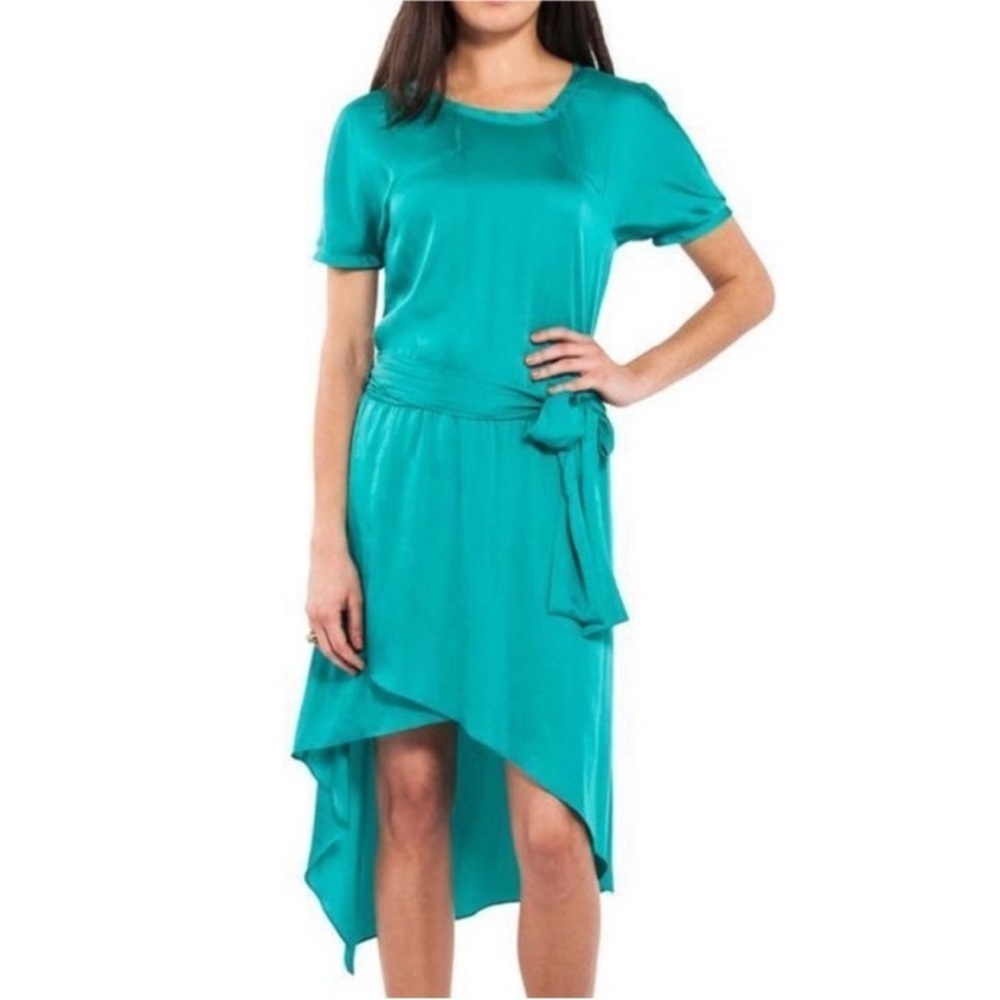 BCBGMaxAzria Green Tiered Tie Front Sundress